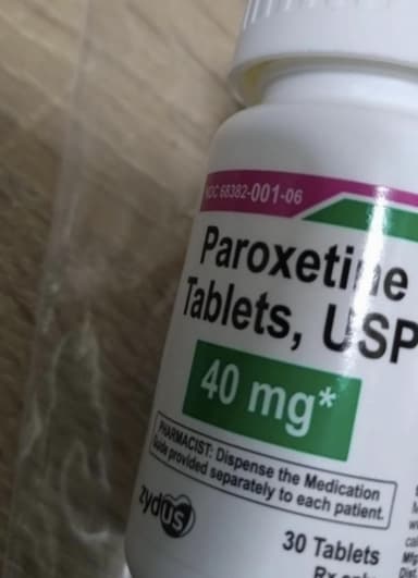 [パキシルジェネリック]パロキセチン40mg 【1本30錠】 レビュー投稿画像 サムネイル