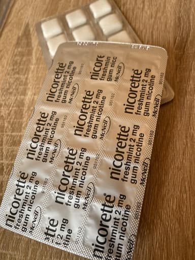 ニコレットガム2mg(フレッシュミント) 【1箱105個】 レビュー投稿画像 サムネイル