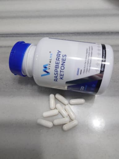 [VitalMe]バイタルミー ラズベリーケトン500mg 【1本120カプセル】 レビュー投稿画像 サムネイル