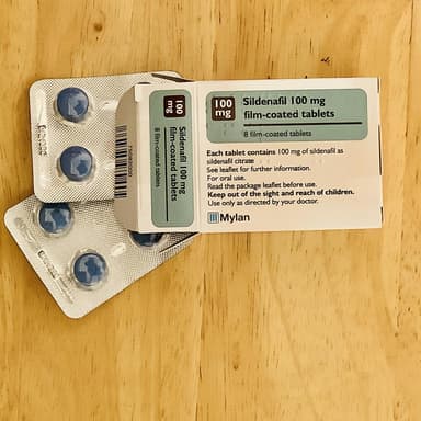 [バイアグラジェネリック]シルデナフィル100mg 【1箱8錠】 レビュー投稿画像 サムネイル