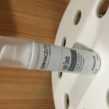 [DERMACEUTIC]ライトシューテック 【1本40ml】 レビュー投稿画像 サムネイル