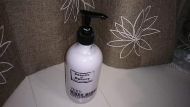 [TILLEY]センツオブネイチャー ミックスベリーハンド＆ボディローション 【1本500ml】 レビュー投稿画像 サムネイル