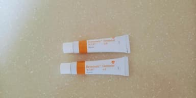 ベトノベート軟膏0.1％ 【1本15g】 レビュー投稿画像 サムネイル