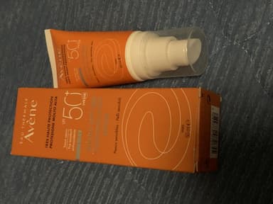 [Avene]アンチエイジサンケアーSPF50＋ 【1本50ml】 レビュー投稿画像 サムネイル