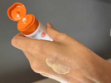 [HELIOCARE]ウルトラジェル SPF90/SPF50＋ 【1本50ml】 レビュー投稿画像 サムネイル