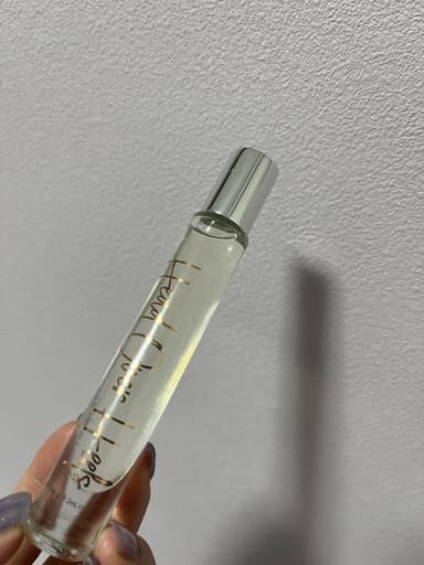 [cg]ヘッドオーバーヒールズ フェロモンパフュームオイル 【1本9.2ml】 レビュー投稿画像 サムネイル