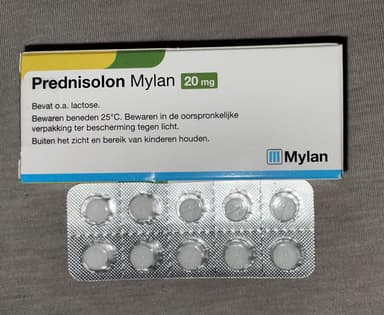 [プレドニン同成分]プレドニゾロン20mg 【1箱30錠】 レビュー投稿画像 サムネイル