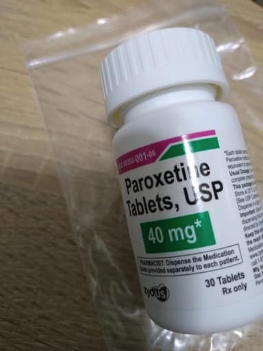 [パキシルジェネリック]パロキセチン40mg 【1本30錠】 レビュー投稿画像 サムネイル