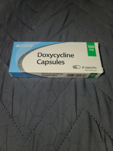 [ビブラマイシンジェネリック]ドキシサイクリンカプセル100mg 【1箱8カプセル】 レビュー投稿画像 サムネイル