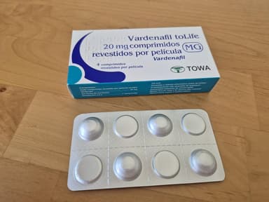 [レビトラジェネリック]バルデナフィル20mg 【1箱4錠】 レビュー投稿画像 サムネイル
