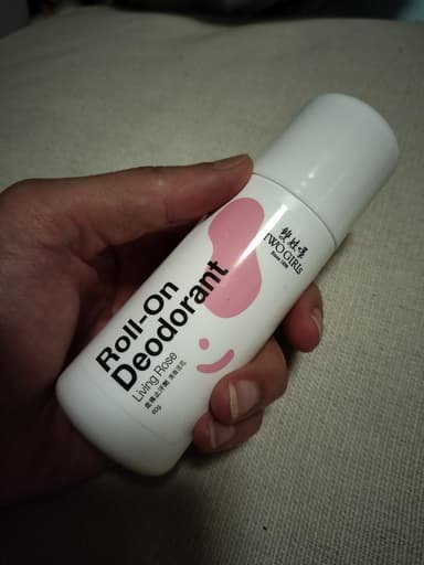 [TWO GIRLs]ロールオンデオドラント(リビングローズ) 【1本60ml】 レビュー投稿画像 サムネイル