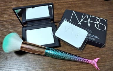 [NARS]ライトリフレクティング セッティングパウダー 【1個10g】 レビュー投稿画像 サムネイル